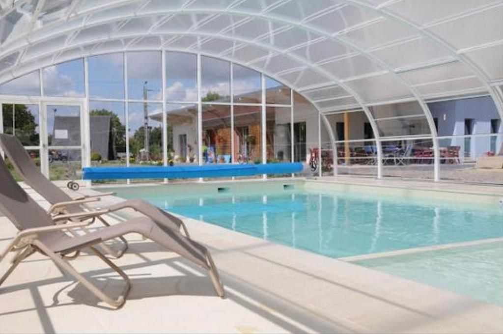 Camping Au Bord De L'Aisne Guignicourt Exterior foto